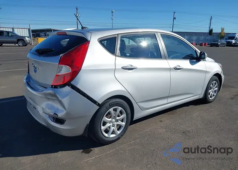 2013 Hyundai Accent Gs z USA, uszkodzony, nr VIN KMHCT5AE0DU063430